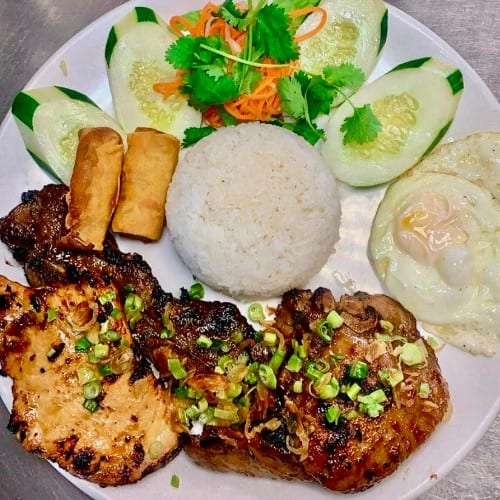 Com Đac Biet Platter.